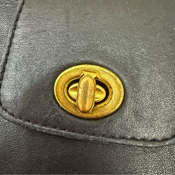 Vintage Y2K COACH 9154 Legacy Demi TurnLock Black Leather Crossbody Bag READ - Picture 16 of 16